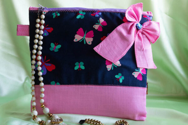 Bow Pouch Pink 2 https://chaturango.com/bow-styled-pouch-pink/
