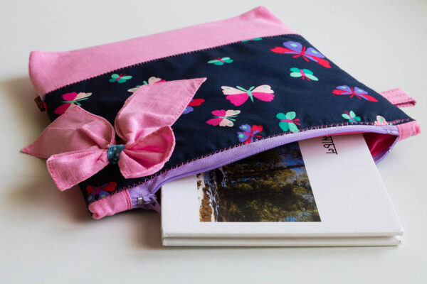 Bow Pouch Pink 3 https://chaturango.com/bow-styled-pouch-pink/