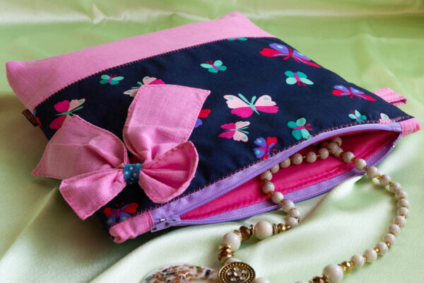 Bow Pouch Pink 4 https://chaturango.com/bow-styled-pouch-pink/