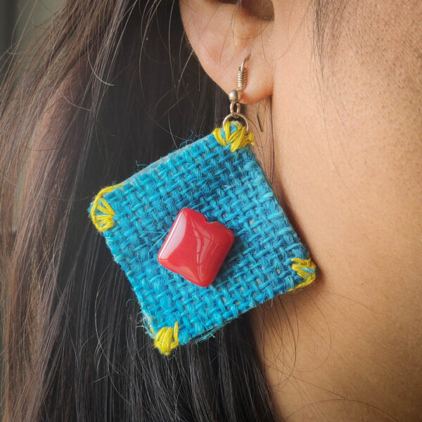 Ear Ring Jute Blue 2 https://chaturango.com/handmade-blue-jute-earrings/