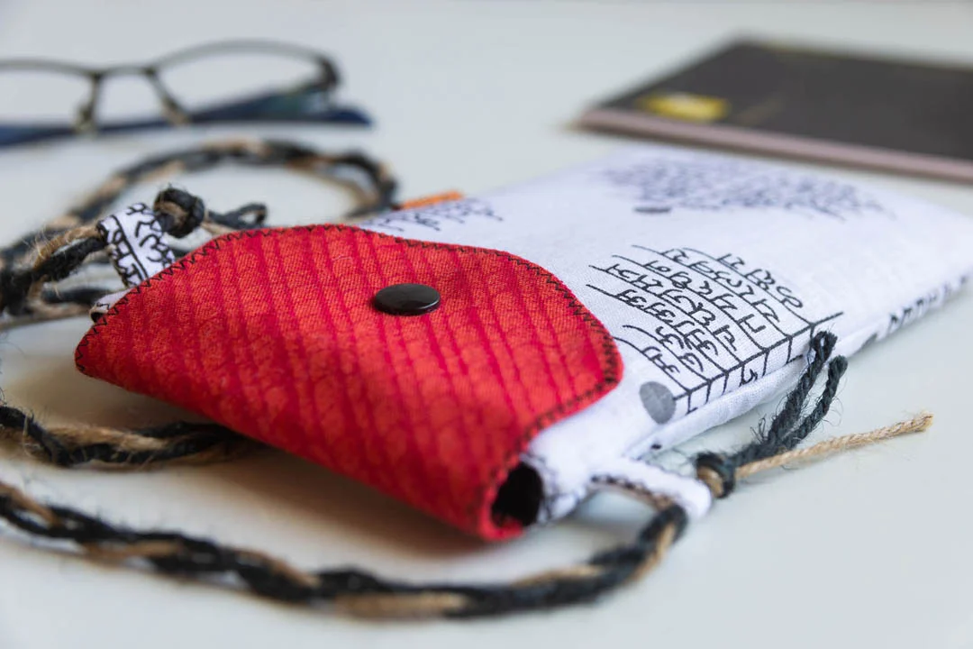 Eyeglass and Sunglass Pouch - Madhubani Print - Image 2