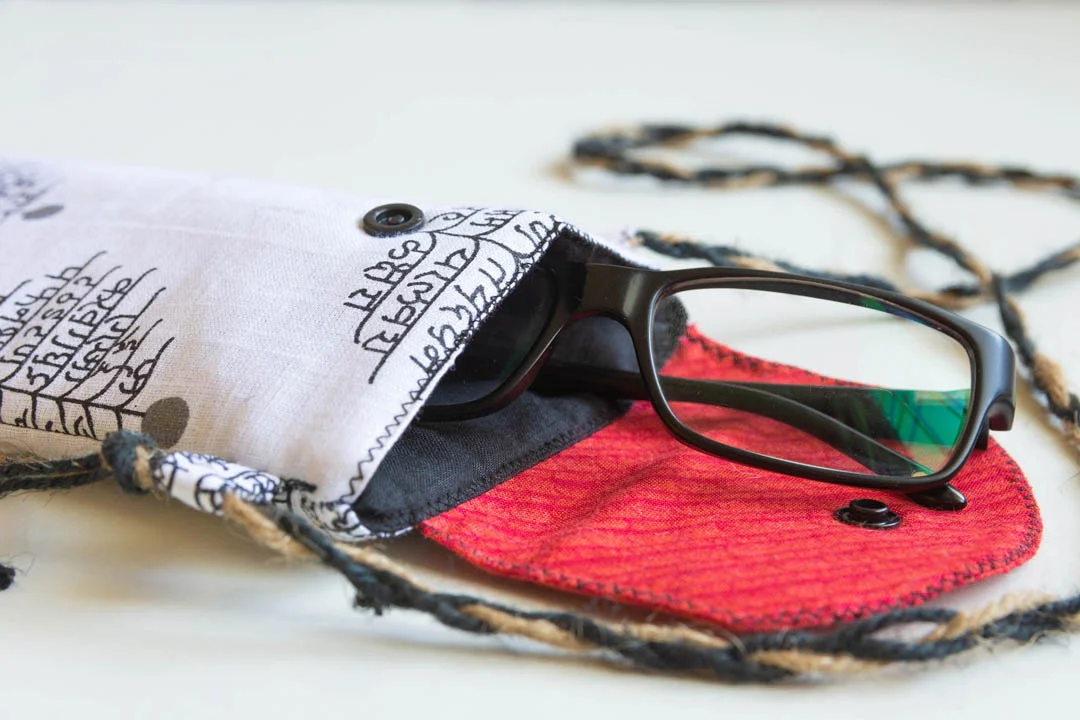 Eyeglass and Sunglass Pouch - Madhubani Print - Image 3