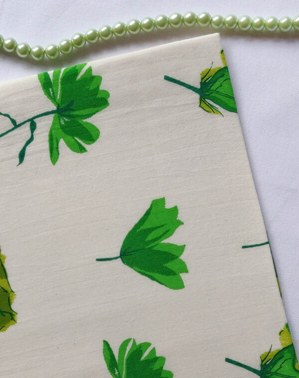Fabric Cambric White Green 2 https://chaturango.com/cotton-cambric-fabric-white-green/