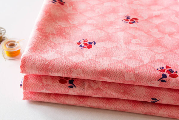 Fabric Dusty Pink Floral 3 https://chaturango.com/cotton-fabric-online-dusty-pink-floral/