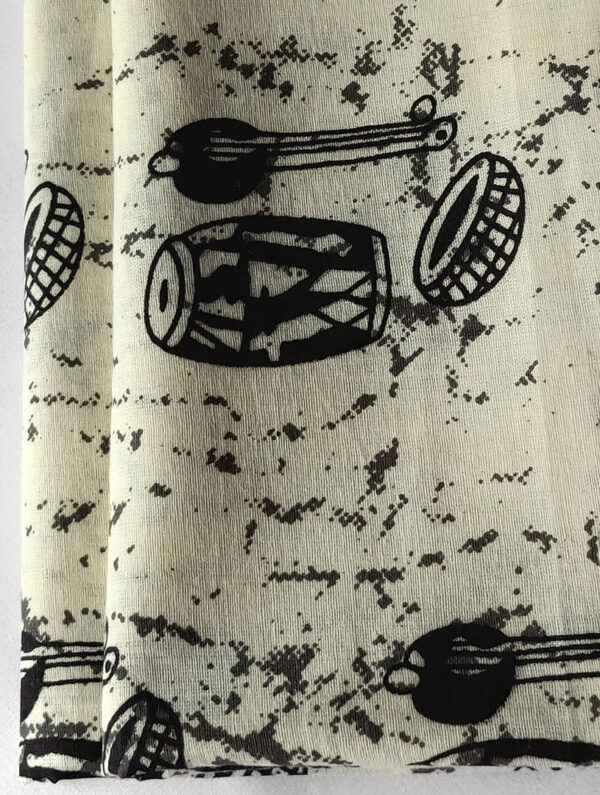 Fabric Musical Object Printed 2 https://chaturango.com/cotton-fabric-online-printed-musical-object/