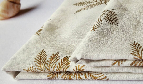 Fabric White Golden Leafy 2 https://chaturango.com/cotton-fabric-online-white-base-golden-leaf/