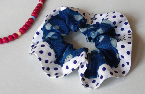 Scrunchie Blue Polka 1 https://chaturango.com/handmade-scrunchies-blue-polka-printed/