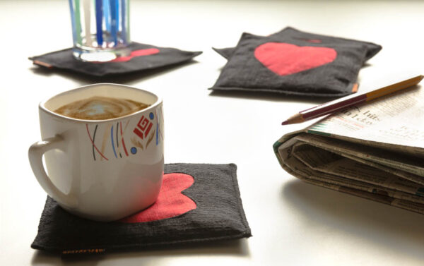 Coaster Red Black Heart 4 https://chaturango.com/heart-theme-coasters-red-and-black/
