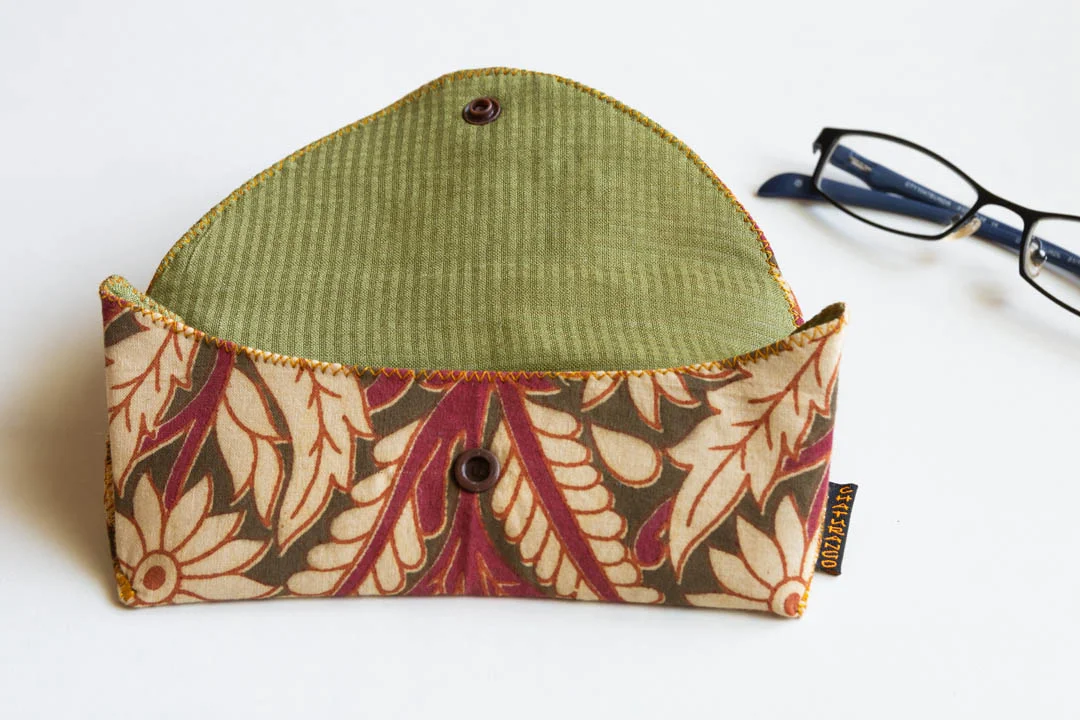 Eyeglass and Sunglass Pouch-Kalamkari Pink - Image 4