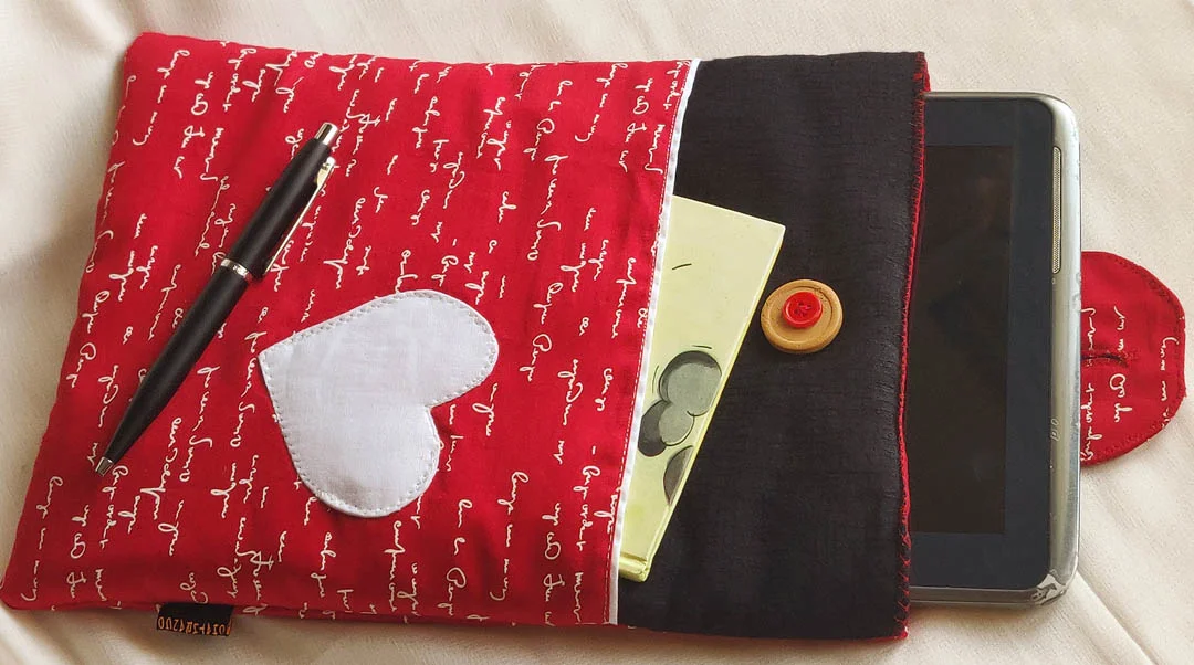 Attractive Red Tablet Sleeve for your favourite gadget - Image 2