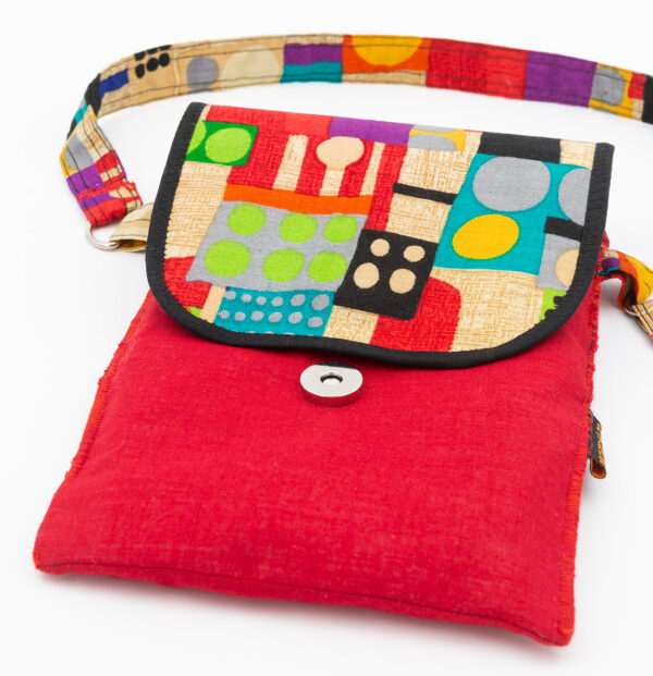 Happy Princess Multicolour 5 https://chaturango.com/red-sling-bag-mask-combo/