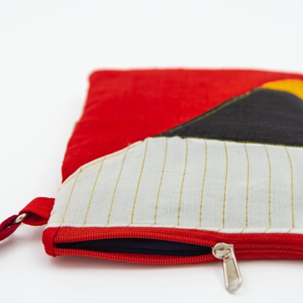 Red Black White Sling Bag 3 1 https://chaturango.com/patchwork-sling-bag-for-women-multicolour/