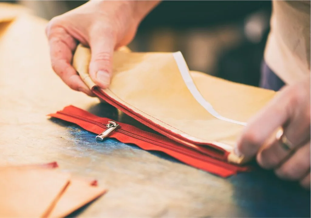 5 Exclusive Features of Handmade Bags That Make Them Incredible 1 Handmade Bags image from Chaturango.com